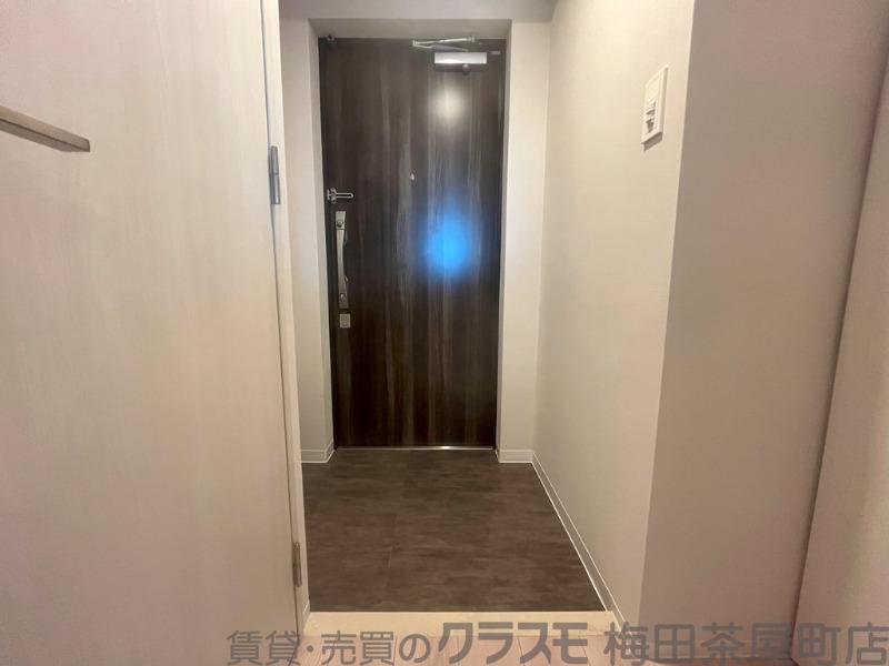 17/30 玄関