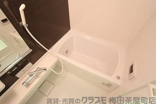 18/30 浴室