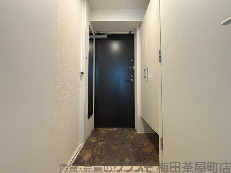 14/30 玄関