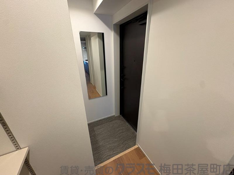 16/30 玄関