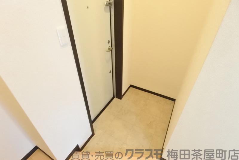 14/30 玄関