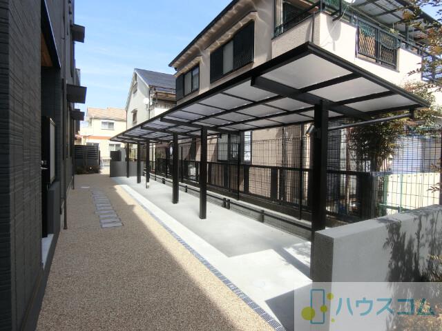 28/30 駐車場