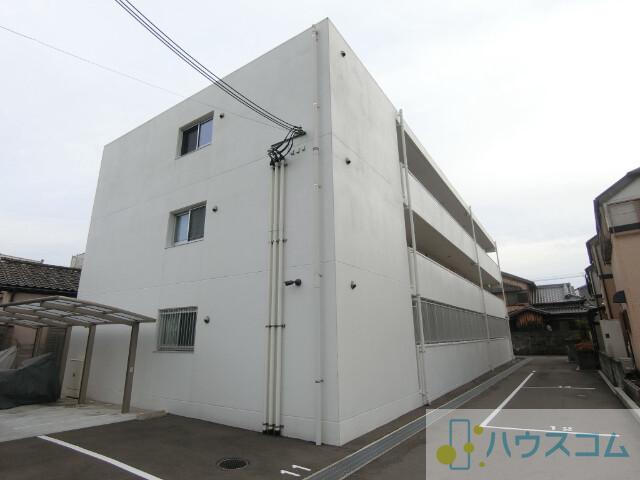 2/8 外観