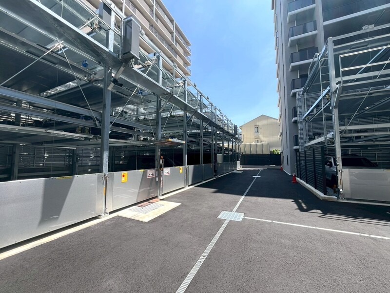13/15 駐車場