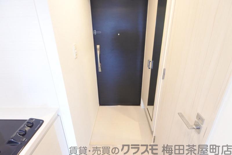 16/30 玄関
