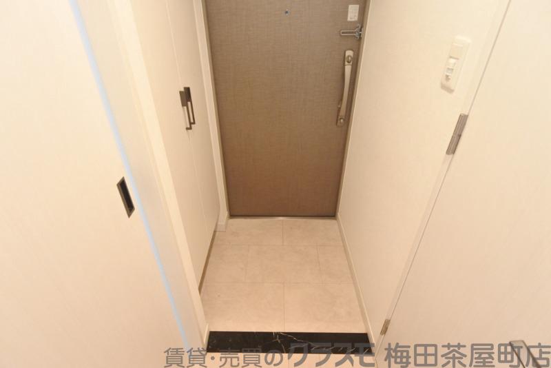17/30 玄関
