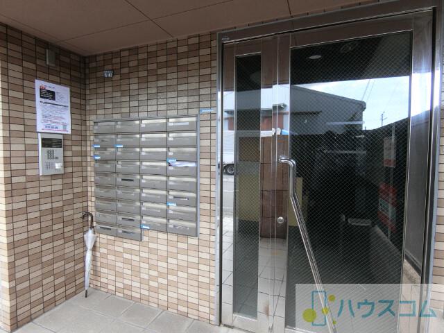 3/7 エントランス