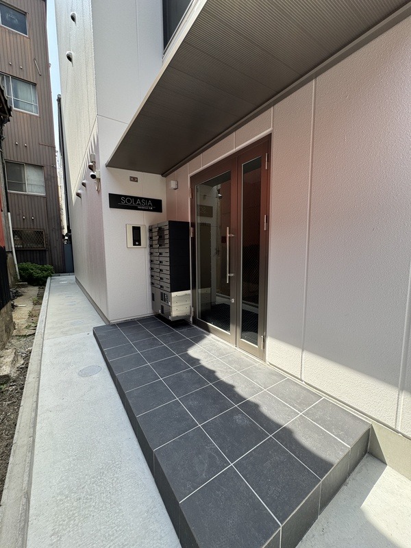 21/29 エントランス
