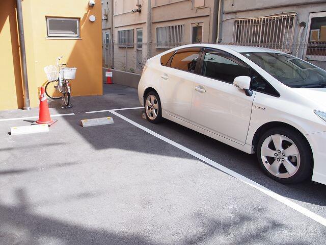 28/30 駐車場