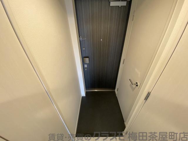 14/30 玄関