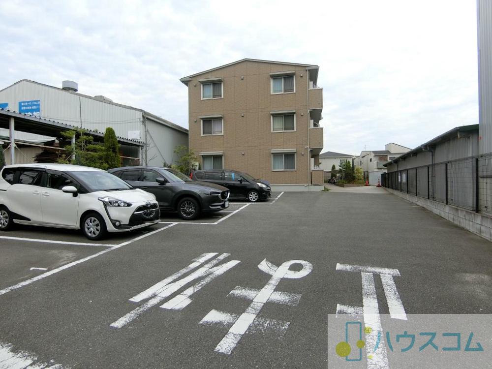 26/29 駐車場