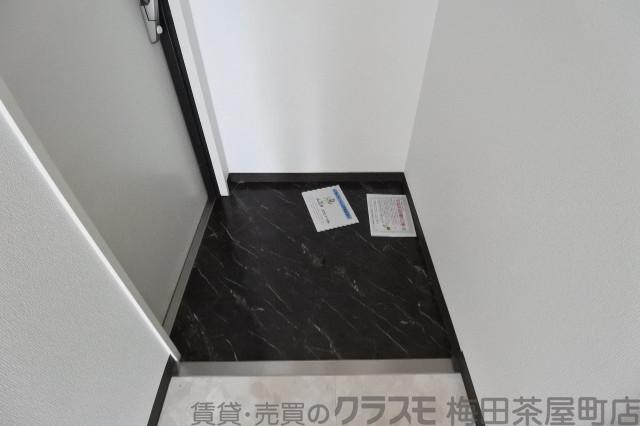 14/30 玄関