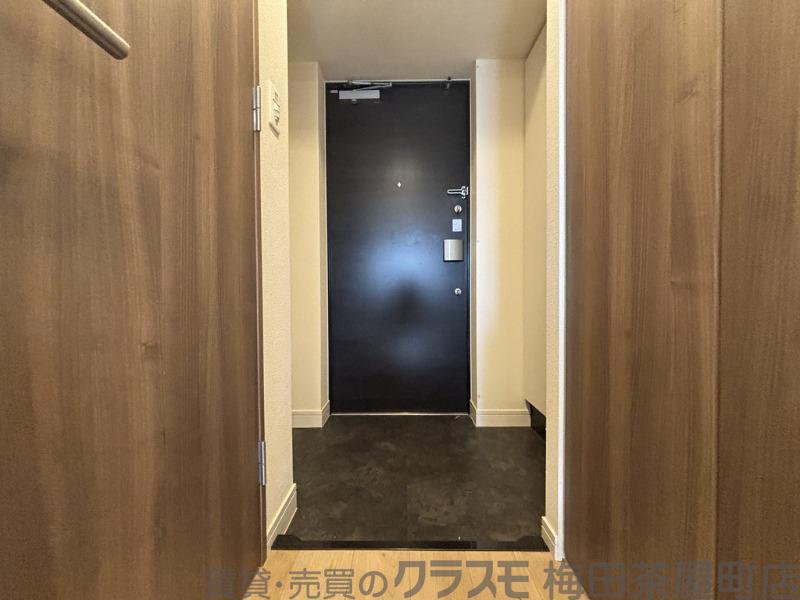 14/30 玄関