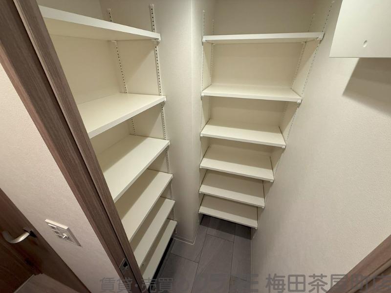 14/30 室内