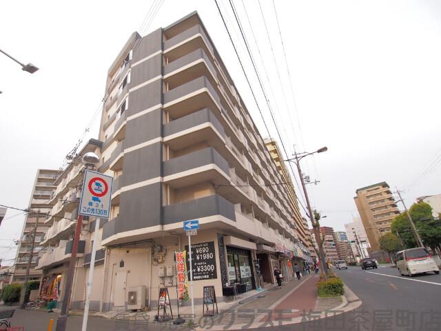 2/4 外観