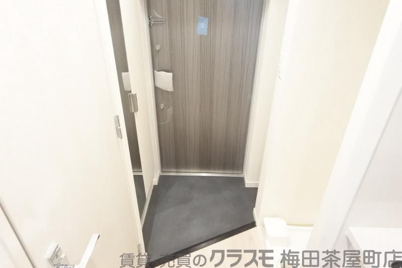 17/30 玄関