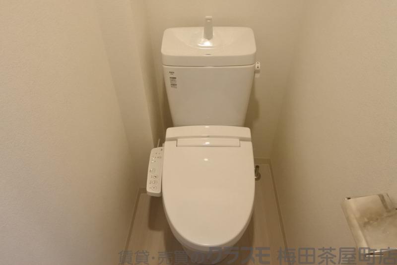 23/30 トイレ