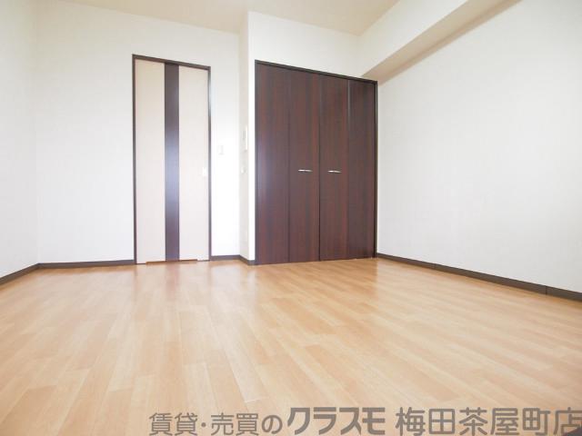 15/30 寝室