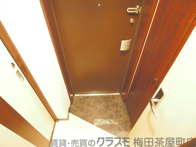 17/30 玄関