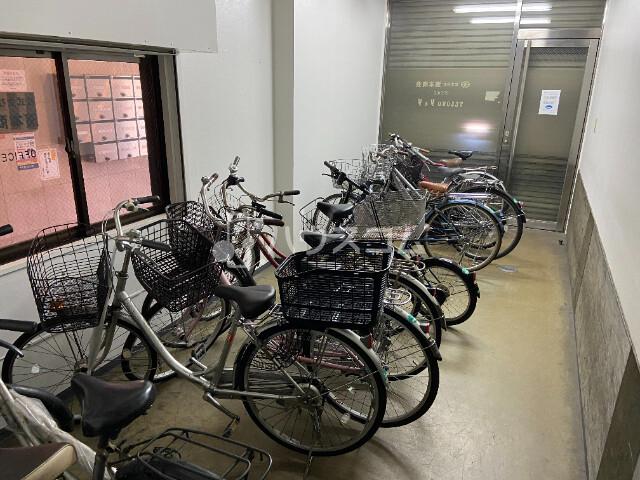 18/30 駐車場