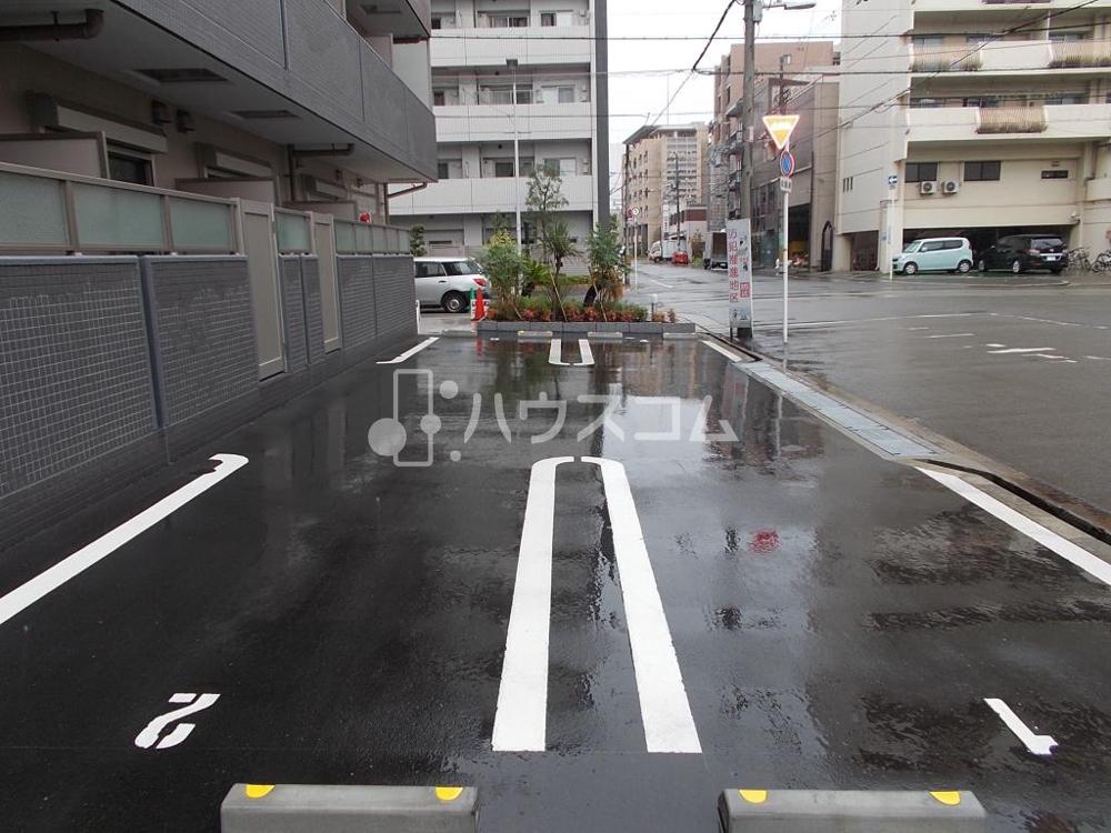 17/28 駐車場