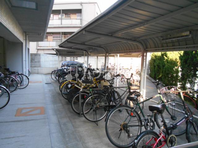 16/27 駐車場