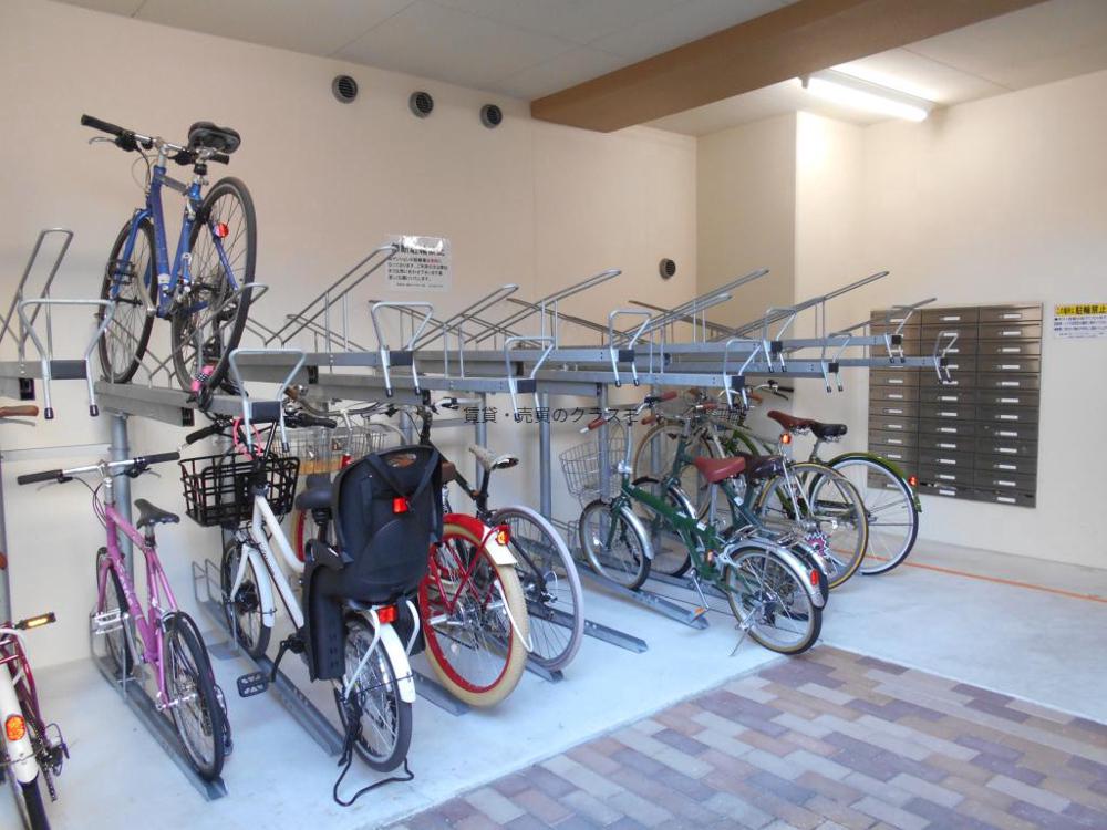 18/20 駐車場