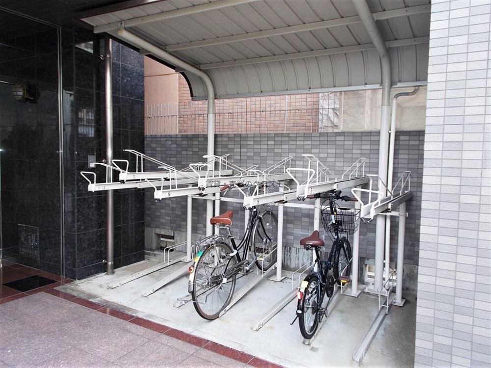 17/28 駐車場