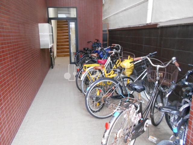 16/28 駐車場