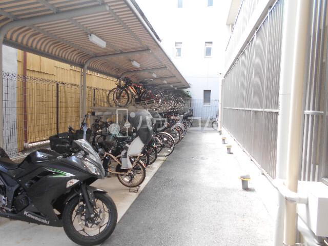 17/28 駐車場