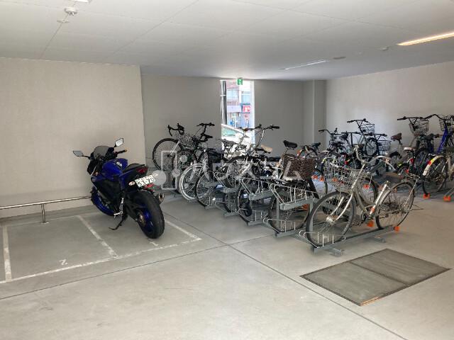 16/27 駐車場