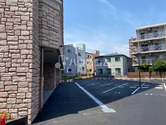 16/30 駐車場