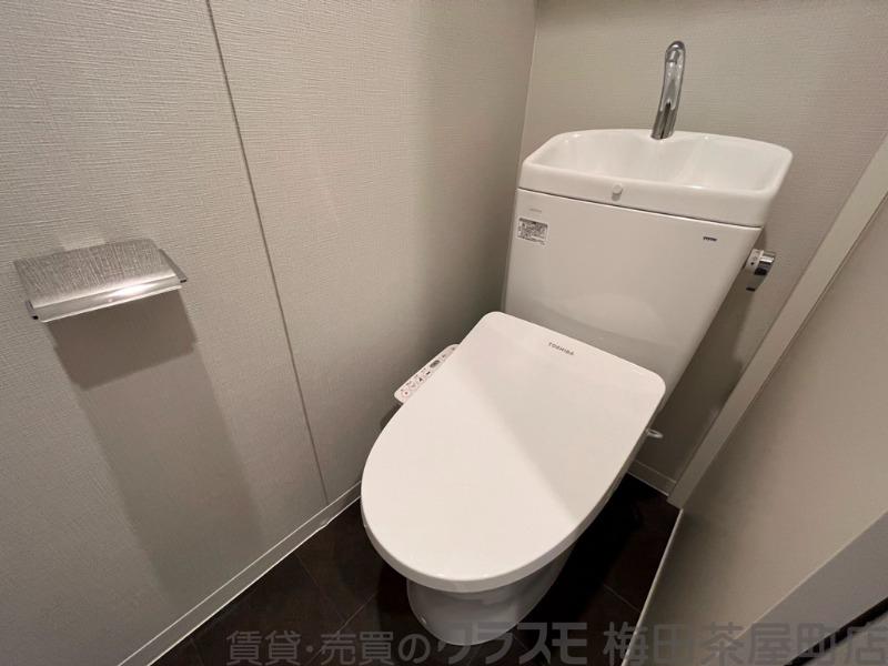 20/30 トイレ