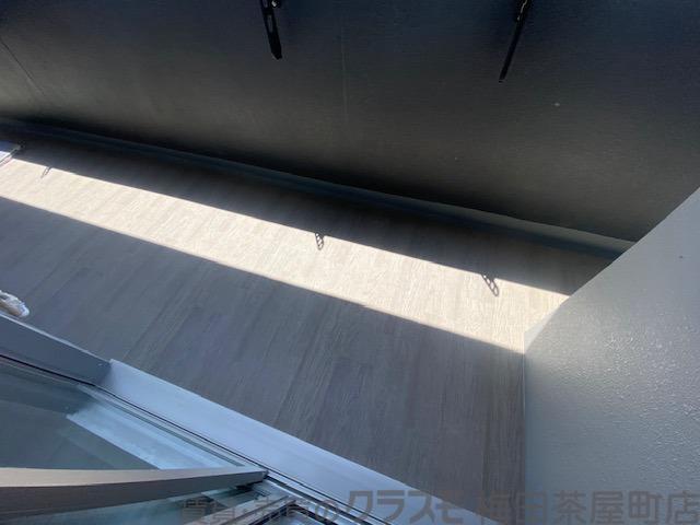23/30 バルコニー