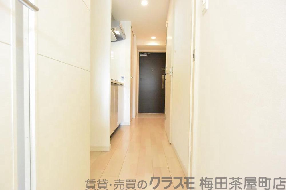 14/30 玄関