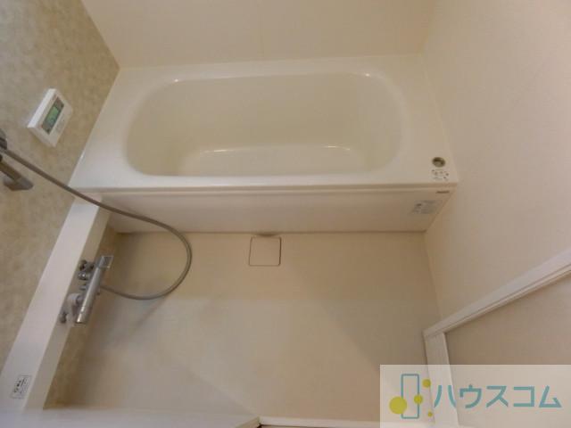 13/30 浴室