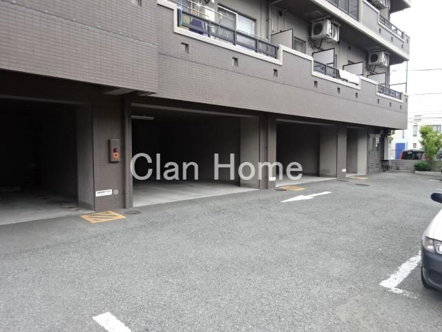 22/29 駐車場