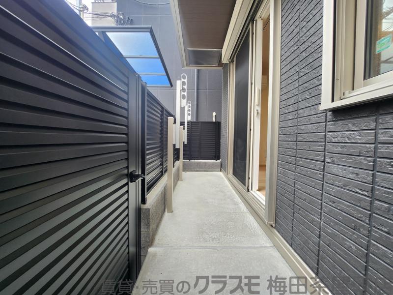 25/30 バルコニー