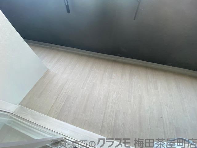 23/30 バルコニー