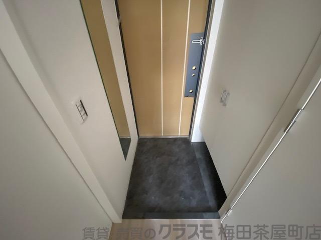 14/30 玄関