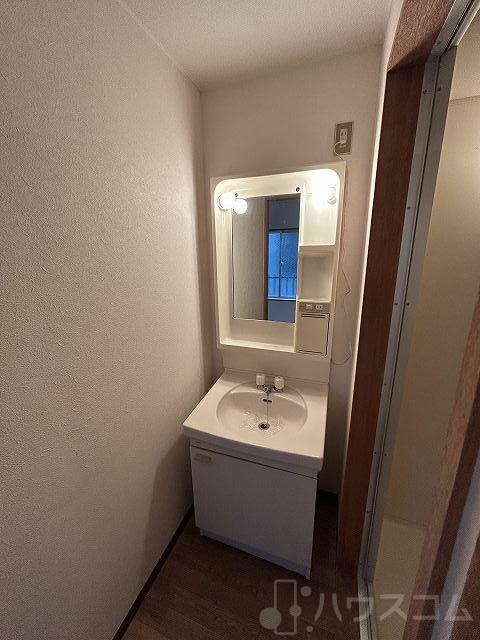 16/30 洗面