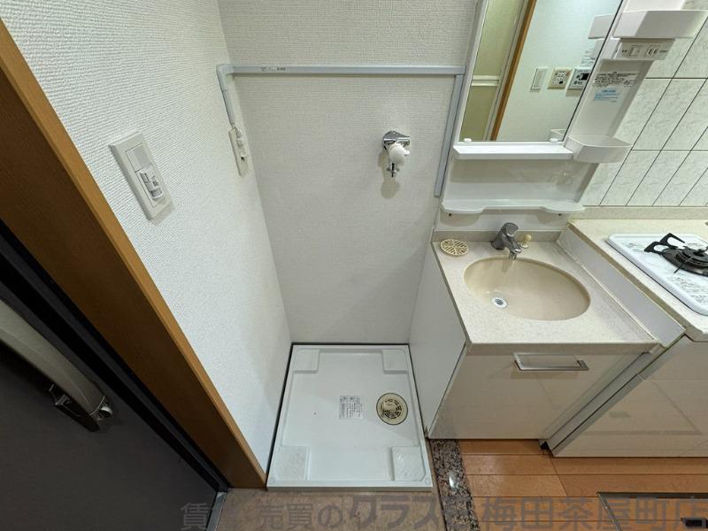 14/30 室内