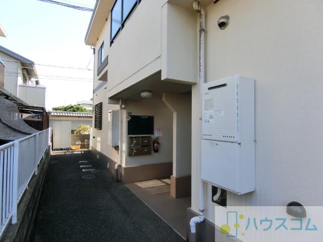 26/30 エントランス