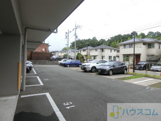 26/30 駐車場