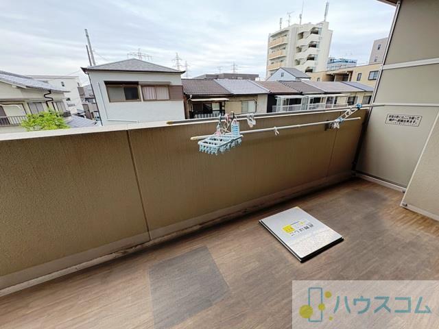 16/27 バルコニー