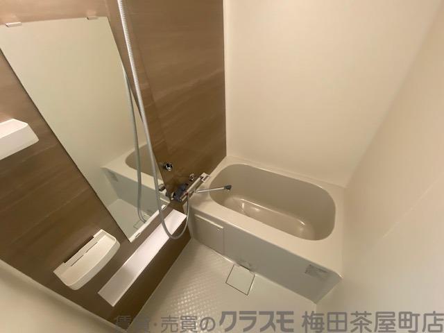 17/30 浴室