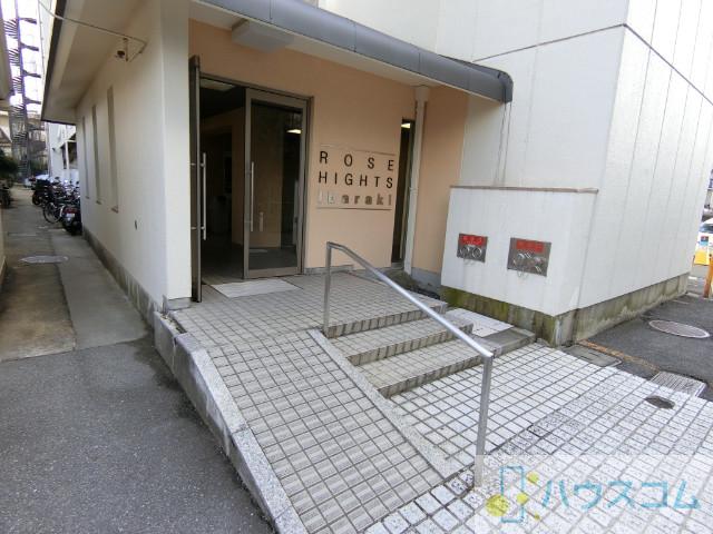 3/7 エントランス