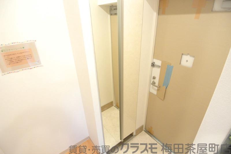 14/30 玄関