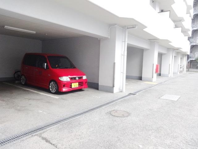 24/28 駐車場