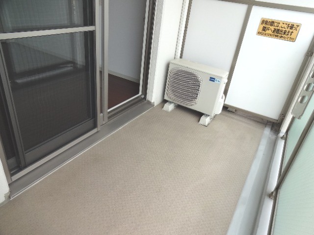 17/27 バルコニー